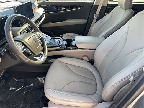 Certified 2022 Lincoln Nautilus Reserve w/ Equipment Group 201A image 18