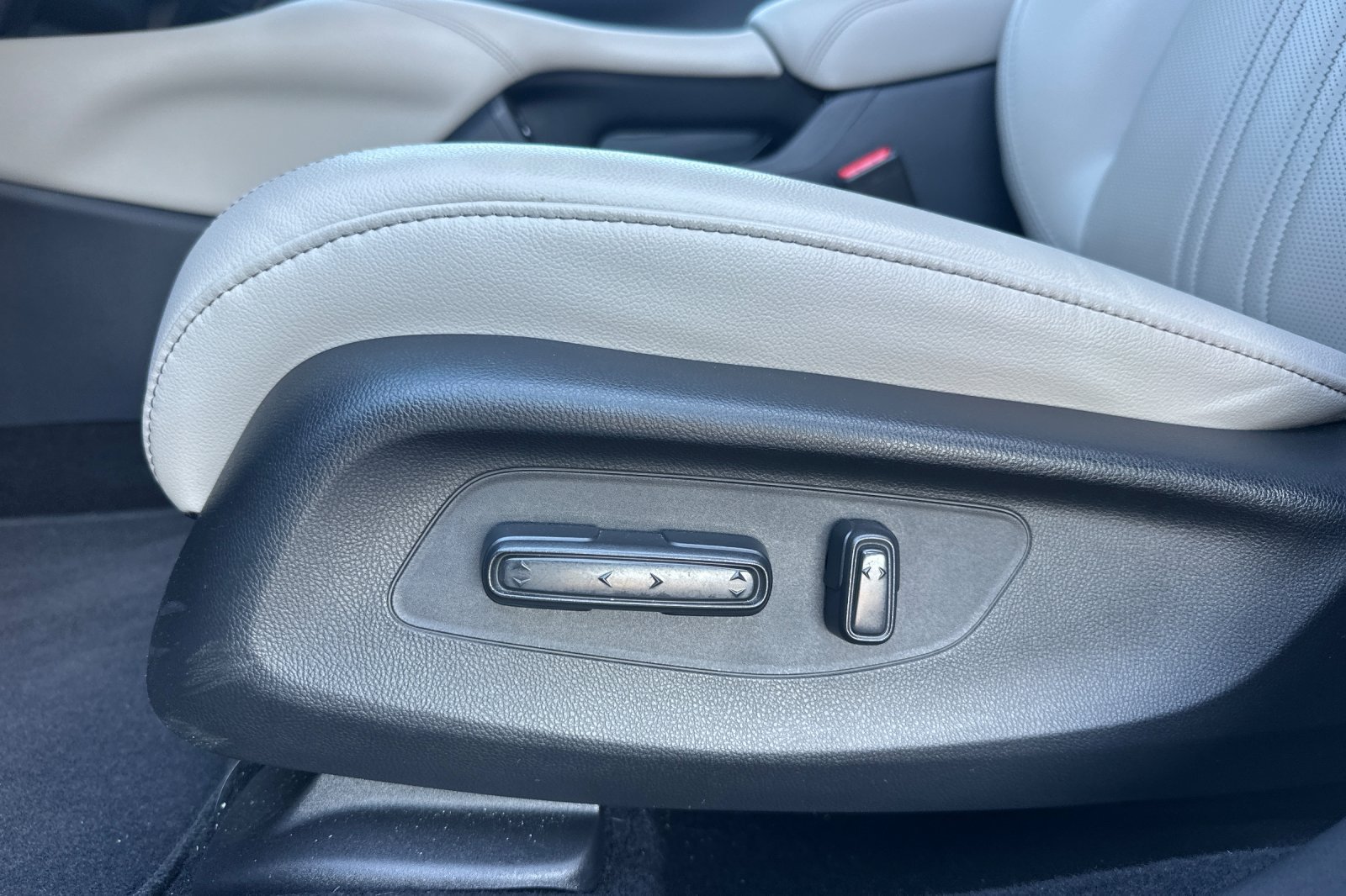 Used 2024 Honda HR-V EX-L image 13