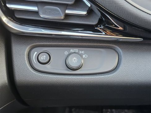 New 2026 Buick Envista Sport Touring image 15