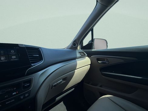 Used 2022 Honda Pilot Special Edition image 14