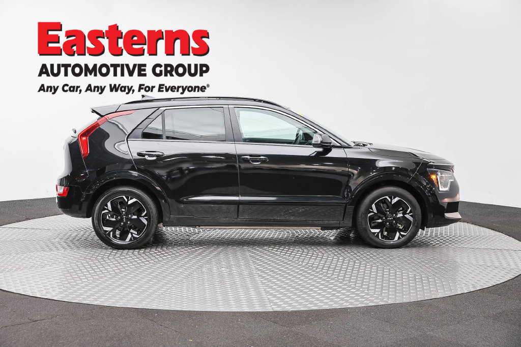 Used 2023 Kia Niro Wind w/ Wind Preserve Package FWD image 5