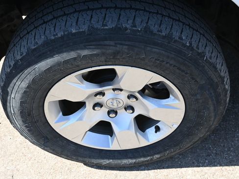 Used 2024 RAM 1500 Lone Star image 7