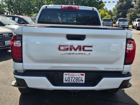 Used 2025 GMC Canyon Denali AWD/4WD image 5