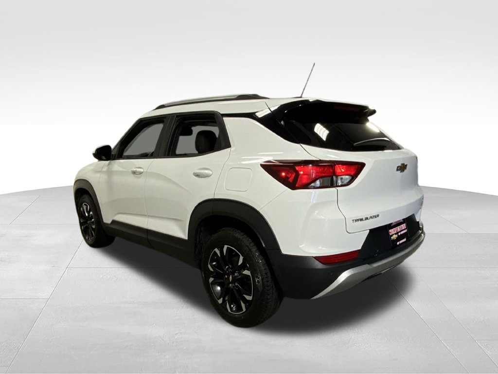Used 2021 Chevrolet TrailBlazer LT w/ Convenience Package FWD image 8