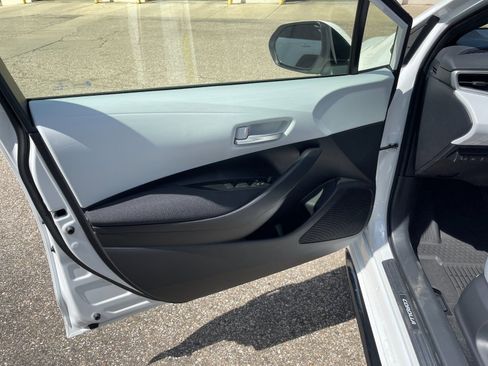 New 2026 Toyota Corolla SE image 11