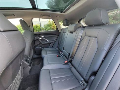Used 2025 Audi Q5 Premium Plus w/ Premium Plus AWD/4WD image 20