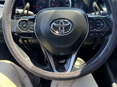 Used 2020 Toyota Corolla SE w/ SE Premium Package FWD image 32