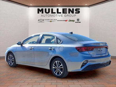 Used 2024 Kia Forte LXS image 7