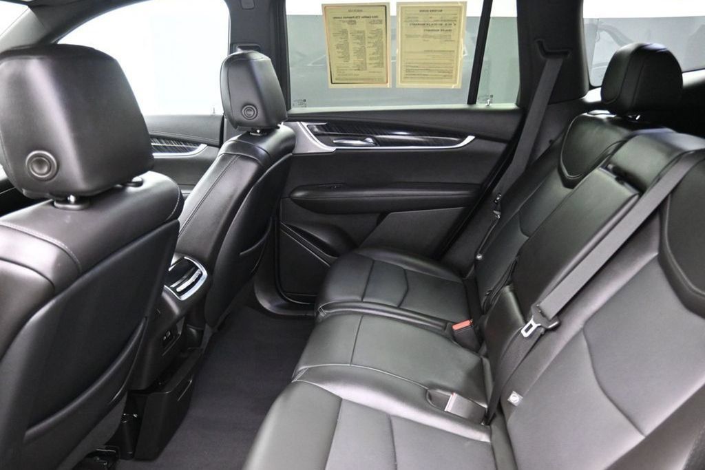 Used 2023 Cadillac XT6 Premium Luxury FWD image 10