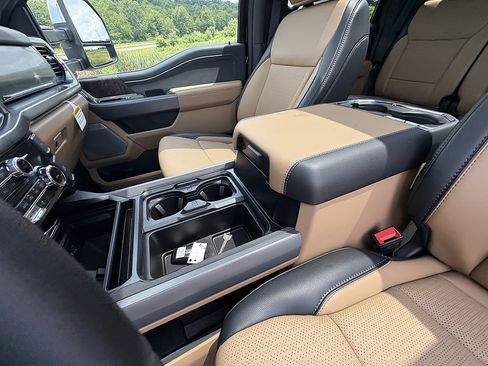 New 2026 Ford F250 Lariat w/ Lariat Ultimate Package AWD/4WD image 34
