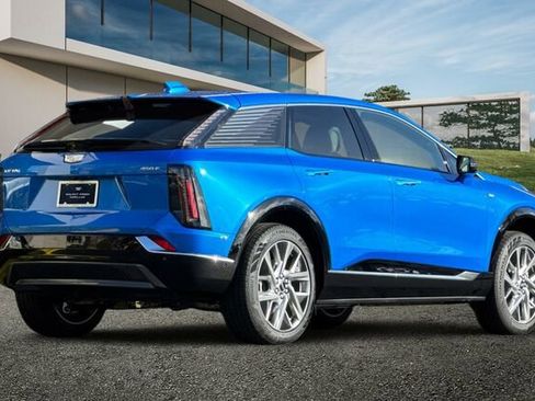 New 2026 Cadillac Optiq Luxury 1 image 4