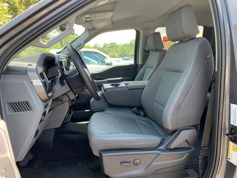 Used 2025 Ford F150 XLT w/ Equipment Group 301A Standard RWD image 9