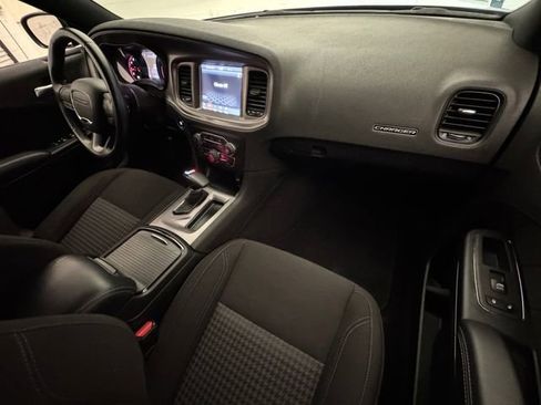 Used 2023 Dodge Charger SXT w/ Blacktop Package image 32