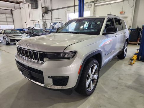 Used 2021 Jeep Grand Cherokee L Limited RWD image 3