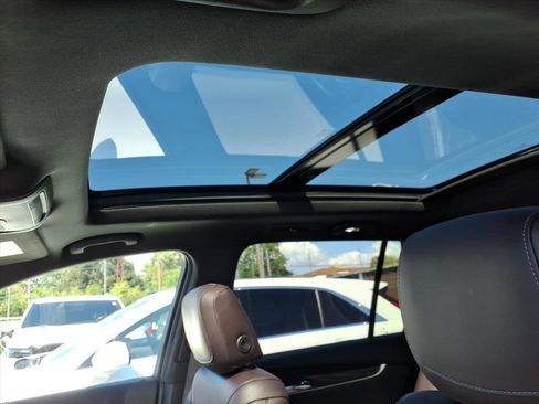 Certified 2021 Cadillac XT6 Premium Luxury image 25