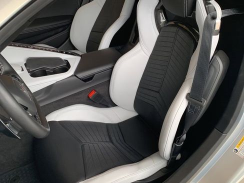 Used 2023 Chevrolet Corvette Stingray Preferred Cpe w/ Z51 Performance Package image 13