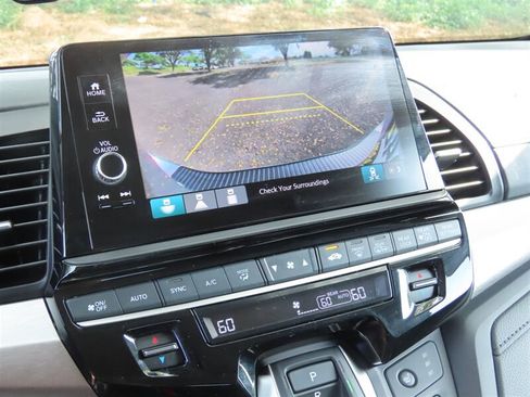 Used 2025 Honda Odyssey EX-L image 24