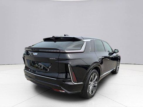 Used 2024 Cadillac Lyriq Luxury AWD/4WD image 12