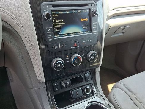 Used 2016 Chevrolet Traverse LT w/ Style and Technology Package AWD/4WD image 20