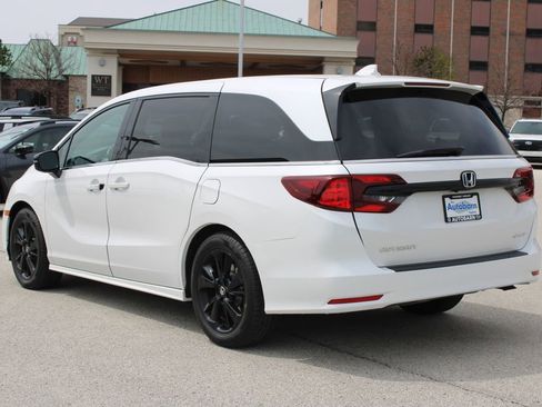 Used 2023 Honda Odyssey Sport image 6