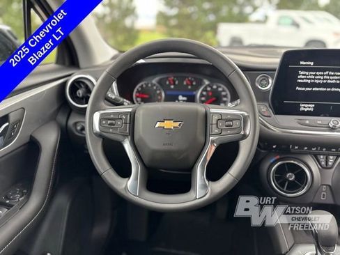 New 2025 Chevrolet Blazer LT w/ Convenience Package image 16