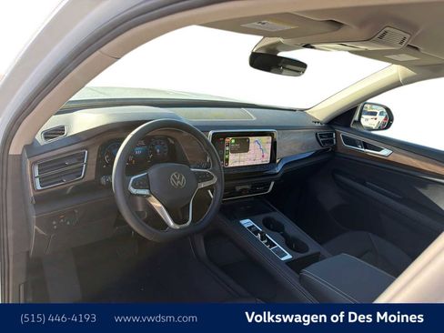 New 2026 Volkswagen Atlas SE image 2