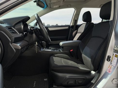 Used 2015 Subaru Outback 2.5i Premium AWD/4WD image 9
