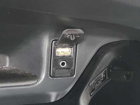 Used 2019 Toyota C-HR Limited FWD image 25