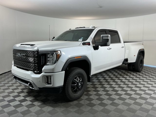 Used 2020 GMC Sierra 3500 Denali w/ Denali Ultimate Package AWD/4WD image 2