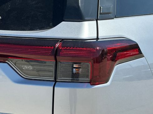 New 2026 Subaru Outback Premium AWD/4WD image 32