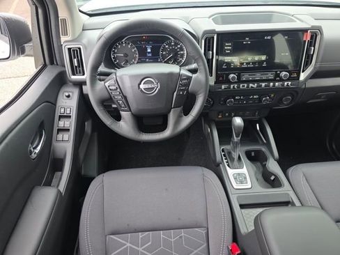 New 2026 Nissan Frontier SV w/ SV Convenience Package AWD/4WD image 3