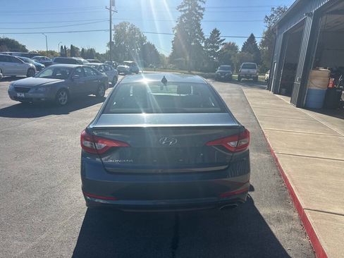Used 2015 Hyundai Sonata SE w/ Option Group 09 image 4