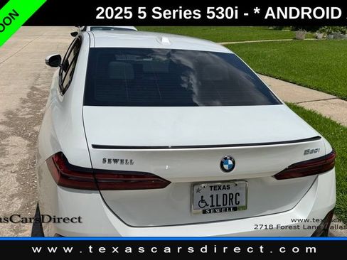 Used 2025 BMW 530i w/ M Sport Package RWD image 3