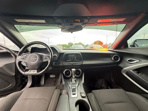 Used 2019 Chevrolet Camaro LT image 25
