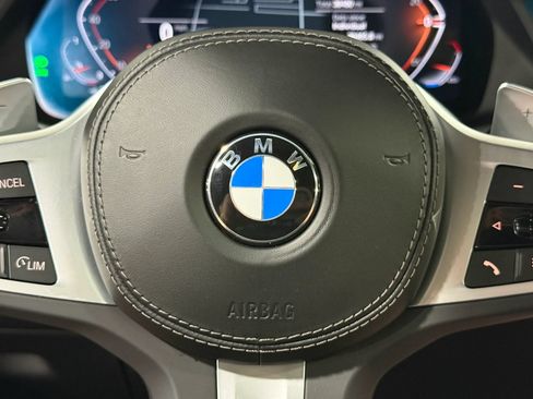 Used 2022 BMW X5 xDrive40i w/ M Sport Package AWD/4WD image 26