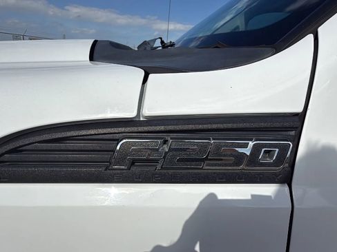 Used 2015 Ford F250 XL w/ XL Appearance Package RWD image 8
