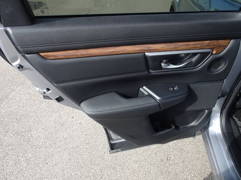Used 2019 Honda CR-V EX-L image 17