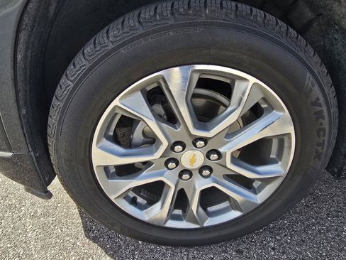 Used 2019 Chevrolet Traverse Premier w/ Driver Confidence II Package image 9