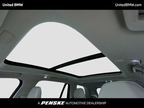 Used 2019 Volvo XC90 T5 Momentum w/ Protection Package Premier image 11