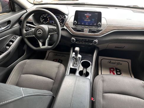 Used 2023 Nissan Altima 2.5 SV FWD image 19