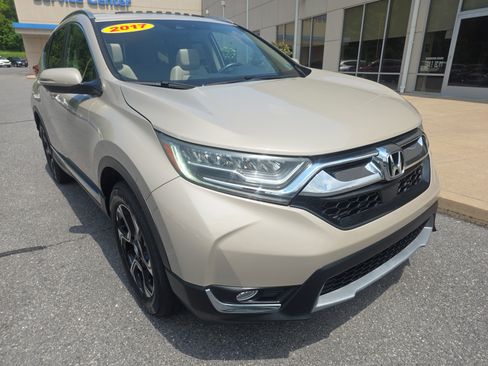 Used 2017 Honda CR-V Touring image 3