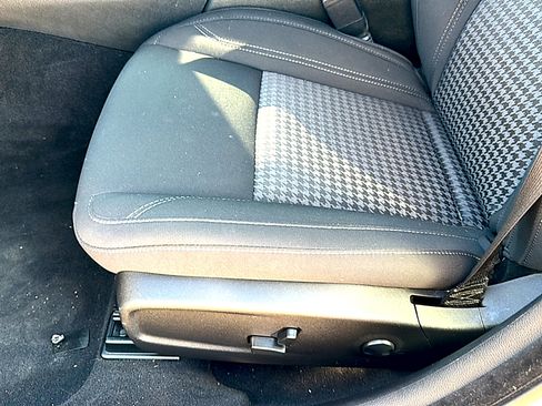 Used 2023 Dodge Charger SXT image 15