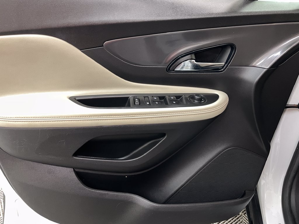 Certified 2021 Buick Encore Preferred w/ Safety Package II AWD/4WD image 23