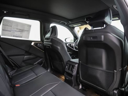 Certified 2025 BMW X3 xDrive30i w/ Convenience Package image 24