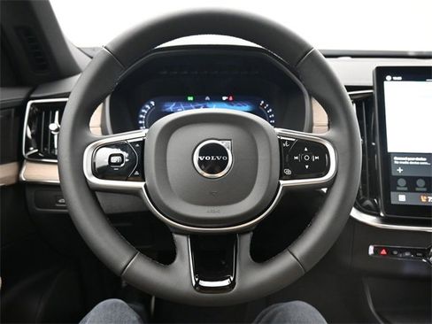 New 2026 Volvo XC90 B6 Plus w/ Protection Package Premier image 24
