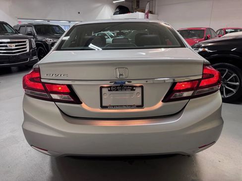 Used 2013 Honda Civic LX image 4