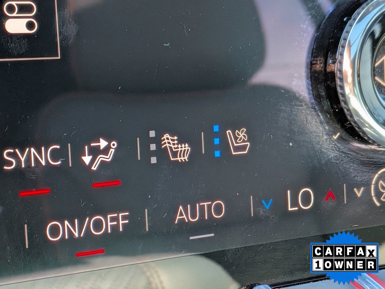Used 2025 GMC Yukon AT4 w/ AT4 Premium Package AWD/4WD image 25