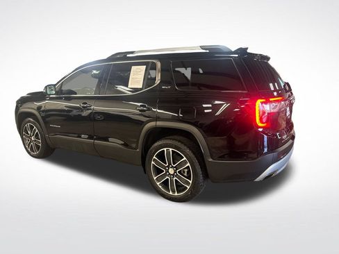 Used 2023 GMC Acadia SLT w/ Preferred Package AWD/4WD image 3