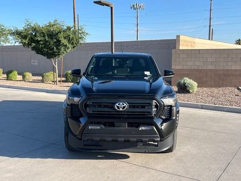 Used 2026 Toyota Tacoma SR5 AWD/4WD image 3