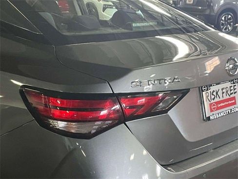 Certified 2021 Nissan Sentra SV image 11